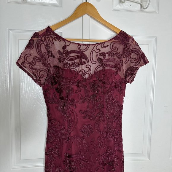 JS Collections Women's Boat Neck Short Sleeve Laced Burgundy  Mermaid Gown - Picture 5 of 16